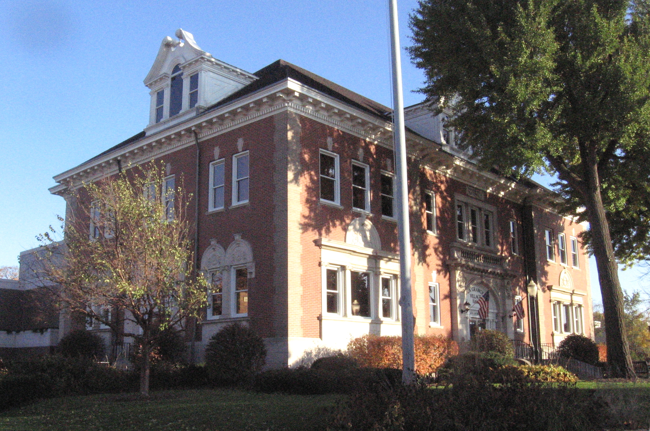 LaGrange_Village_Hall_exterior_02